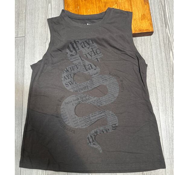 TAYLOR SWIFT Reputation Tour Snake Tank Top Small Dark Gray Crewneck - Picture 1 of 4
